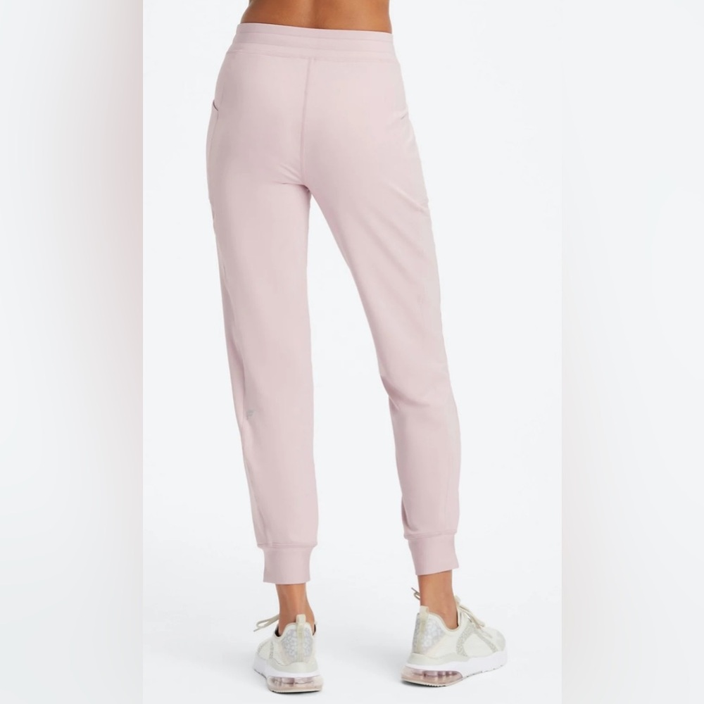 On the Go Cold Weather Jogger Fabletics (M) - Picture 2 of 7